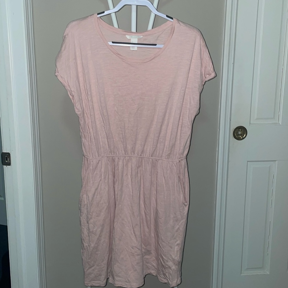 Pink dress